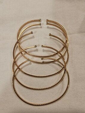STUNNING Leslie’s (LLJ) 14k Solid Gold Italian Omega Stack – 32.1g – 5pc Lot